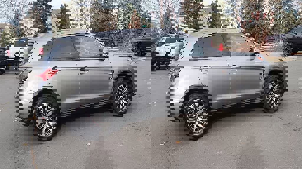 Used 2020 Mitsubishi Outlander Sport ES image 9