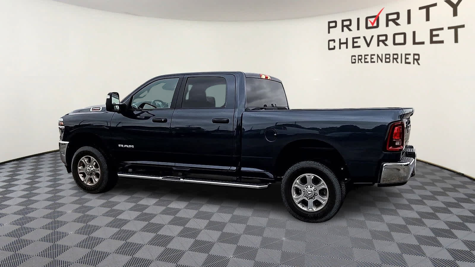 Used 2025 RAM 2500 Big Horn AWD/4WD image 6
