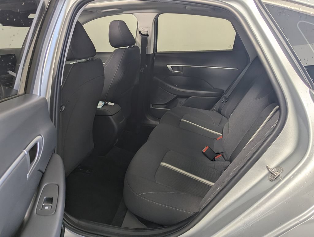 Certified 2024 Hyundai Sonata SEL w/ Convenience Package FWD image 26