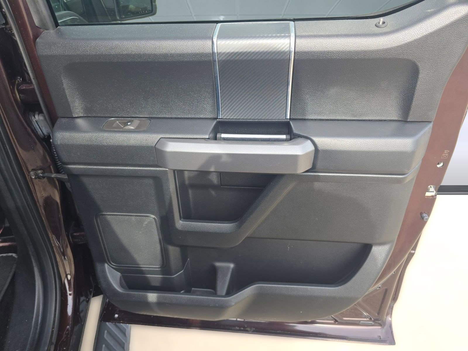 Used 2018 Ford F150 XLT w/ Equipment Group 302A Luxury image 26