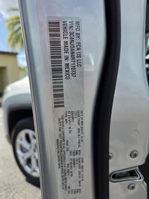 Used 2024 Jeep Compass Sport AWD/4WD image 19