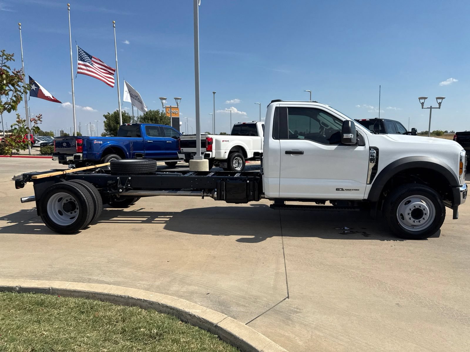 New 2026 Ford F550 2WD Regular Cab Super Duty image 7