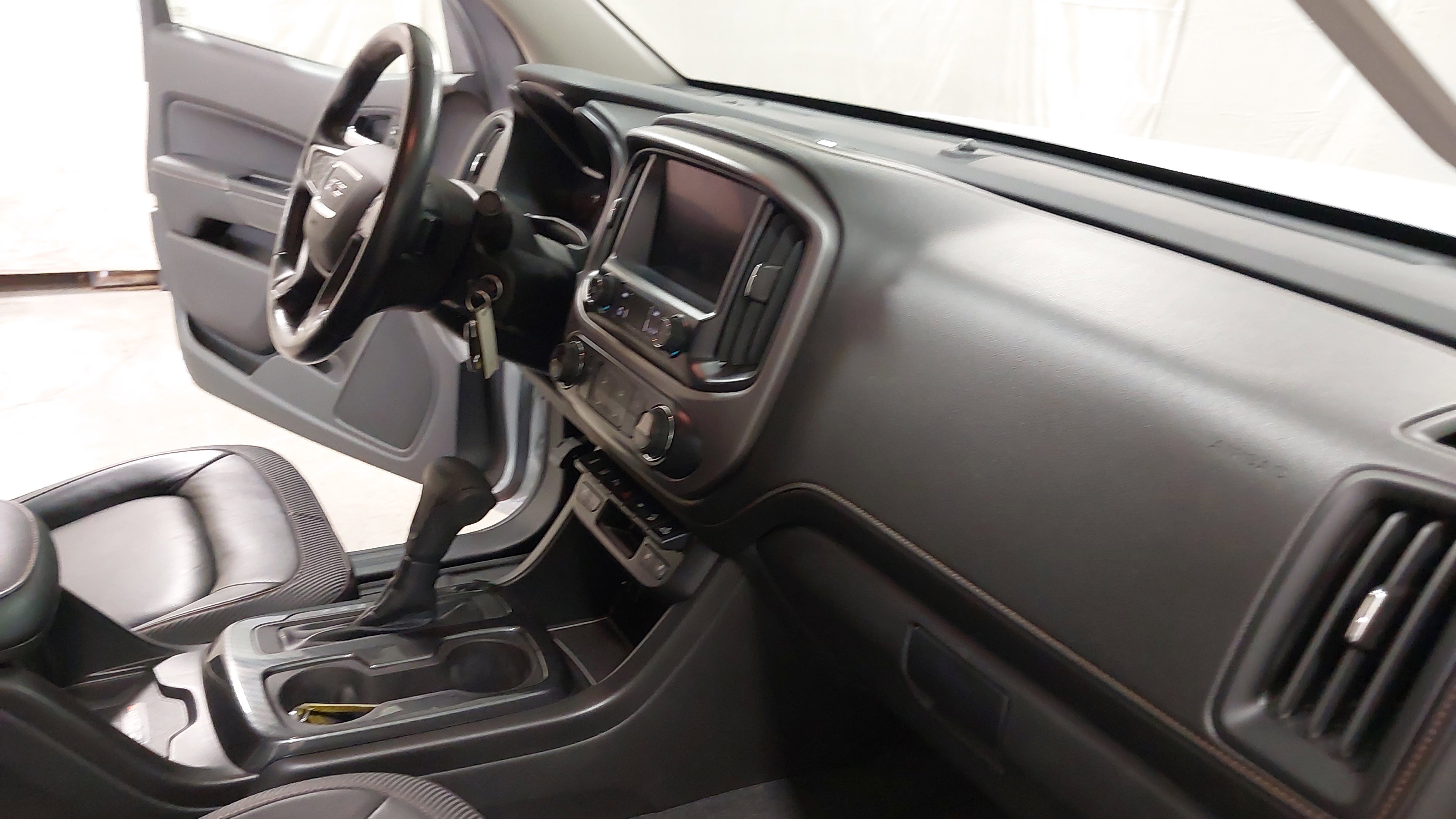 Used 2021 GMC Canyon AT4 w/ Driver Alert Package image 29
