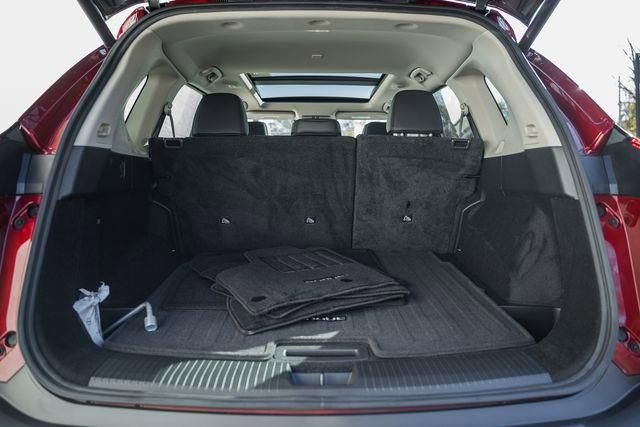 Used 2022 Nissan Rogue SV w/ SV Premium Package image 9