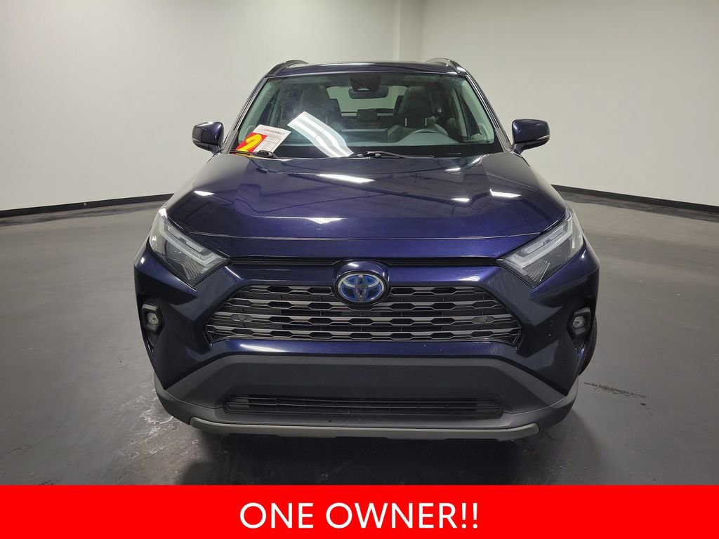 Used 2022 Toyota RAV4 Limited AWD/4WD image 3