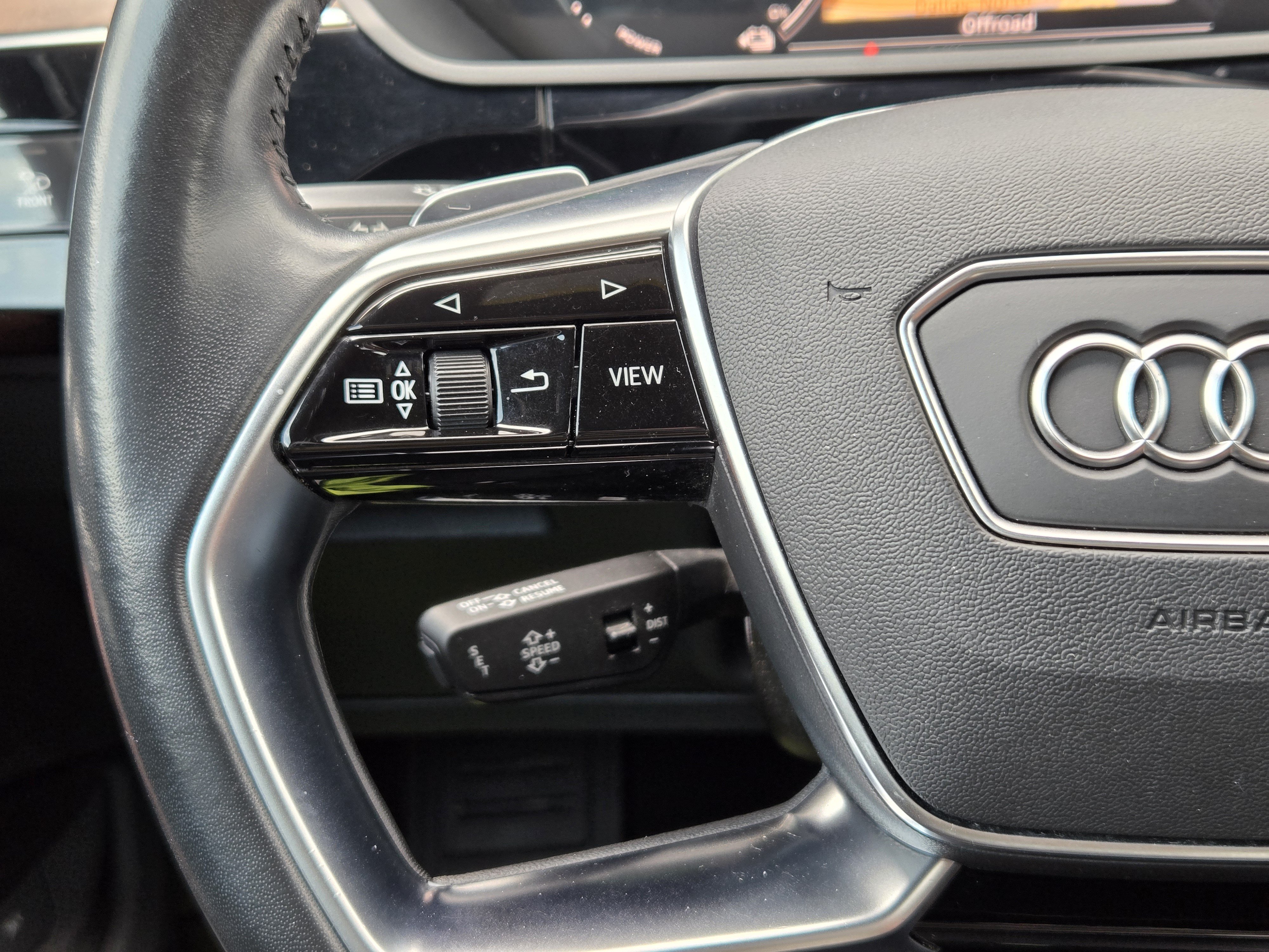 Used 2019 Audi e-tron Prestige w/ Prestige Package AWD/4WD image 34