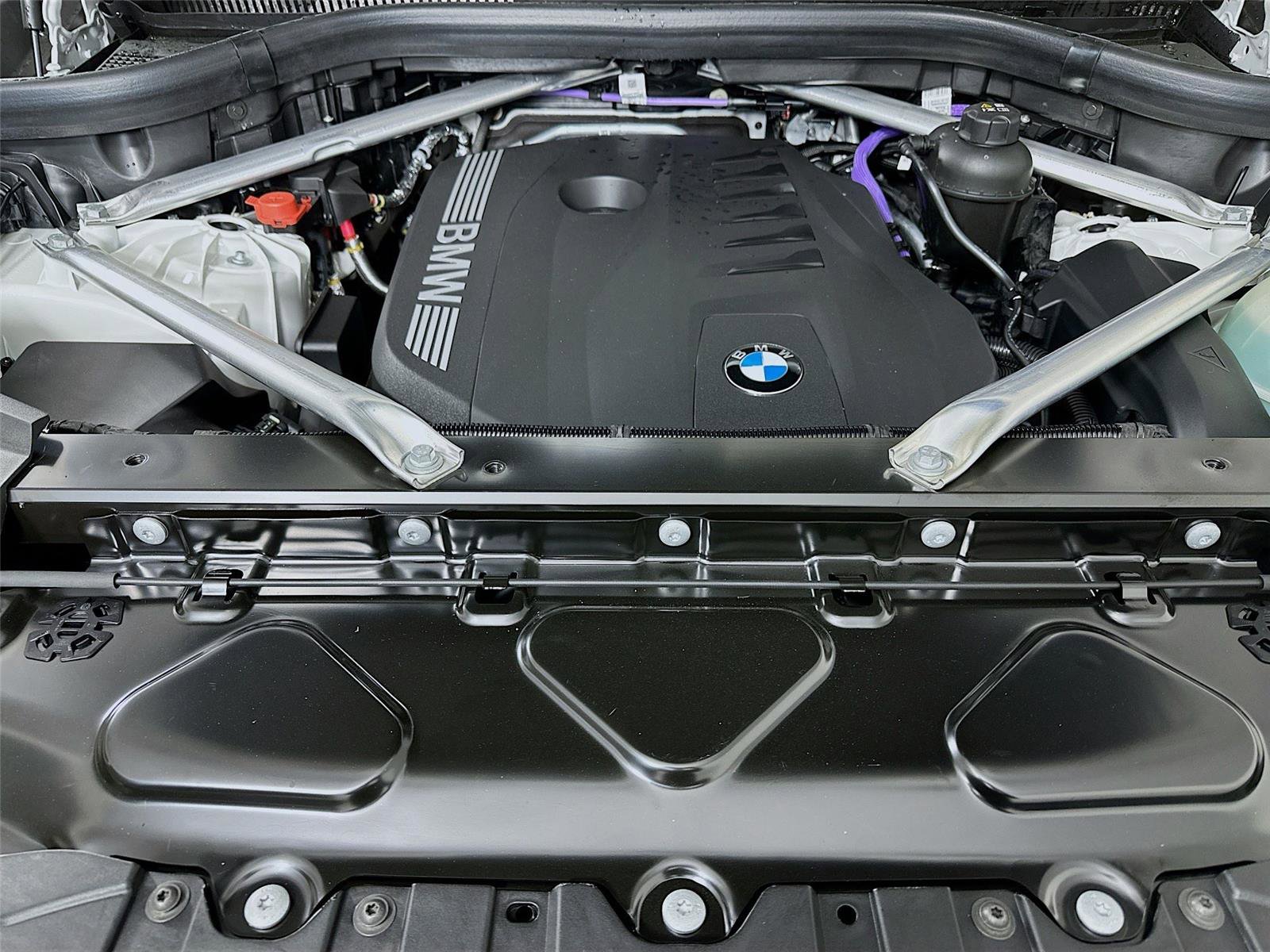 New 2026 BMW X5 xDrive40i w/ Parking Assistance Package image 31