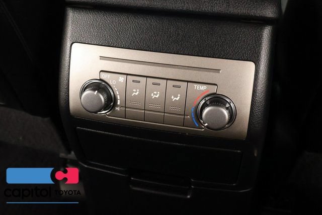 Used 2013 Toyota Highlander SE AWD/4WD image 27