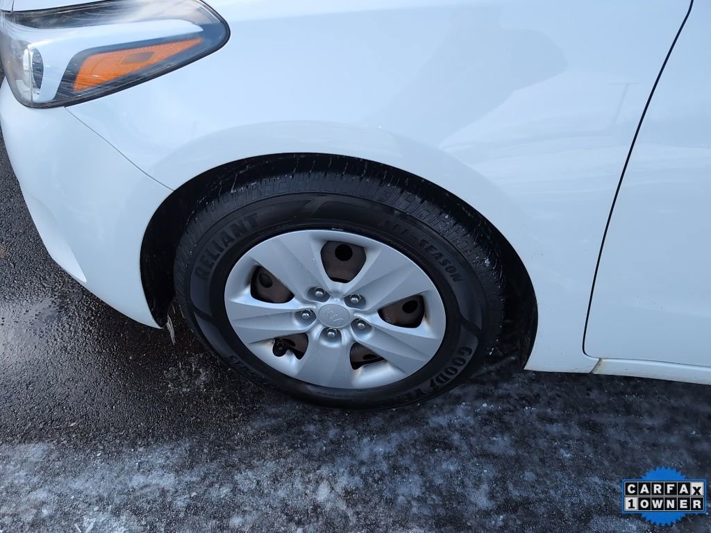 Used 2017 Kia Forte LX FWD image 10