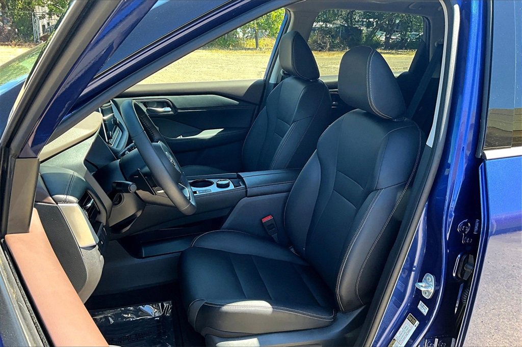 Used 2023 Nissan Rogue SL image 8