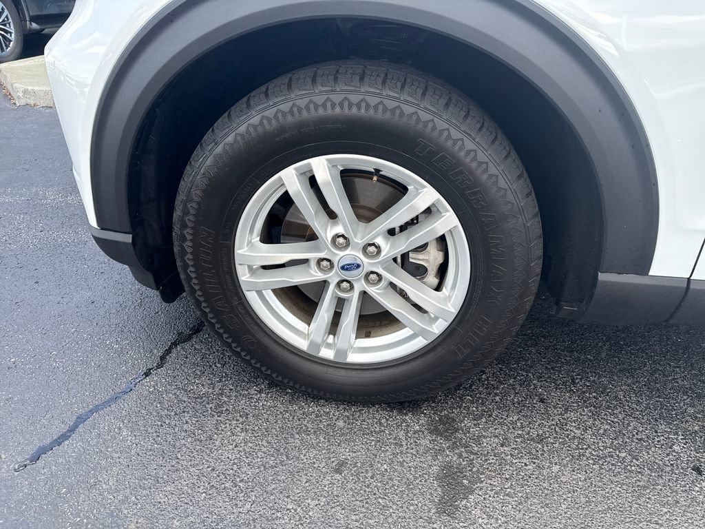 Used 2023 Ford Explorer XLT w/ Equipment Group 202A RWD image 31