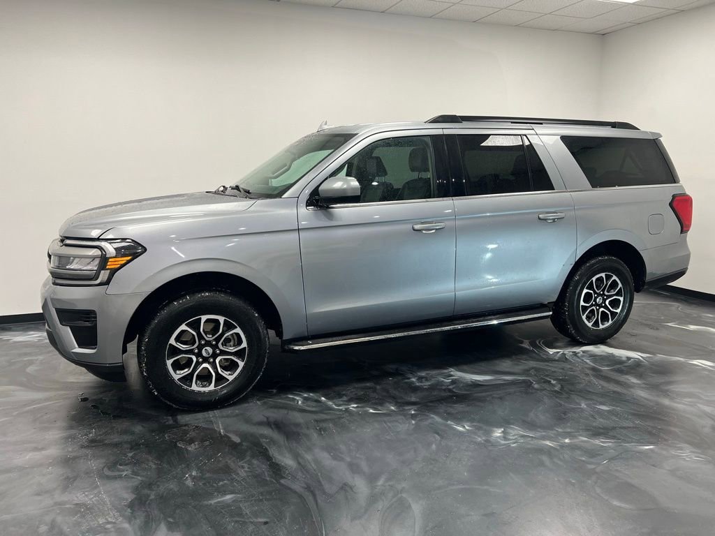 Used 2023 Ford Expedition Max XLT AWD/4WD image 22