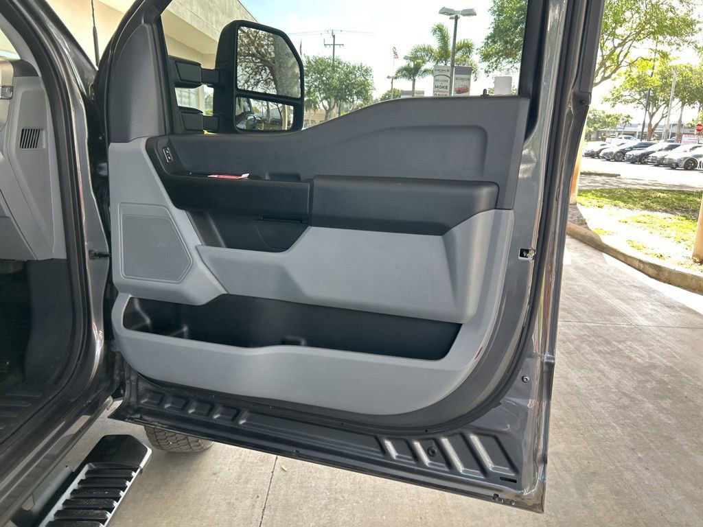 Used 2025 Ford F450 XL w/ FX4 Off-Road Package image 30