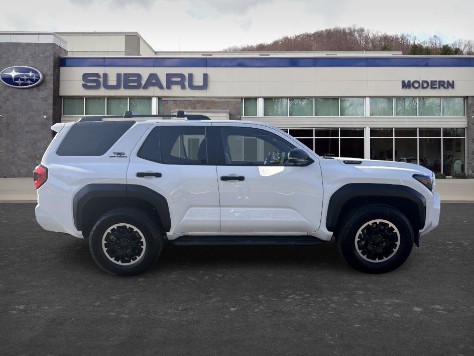 Used 2025 Toyota 4Runner TRD Off-Road Premium image 4