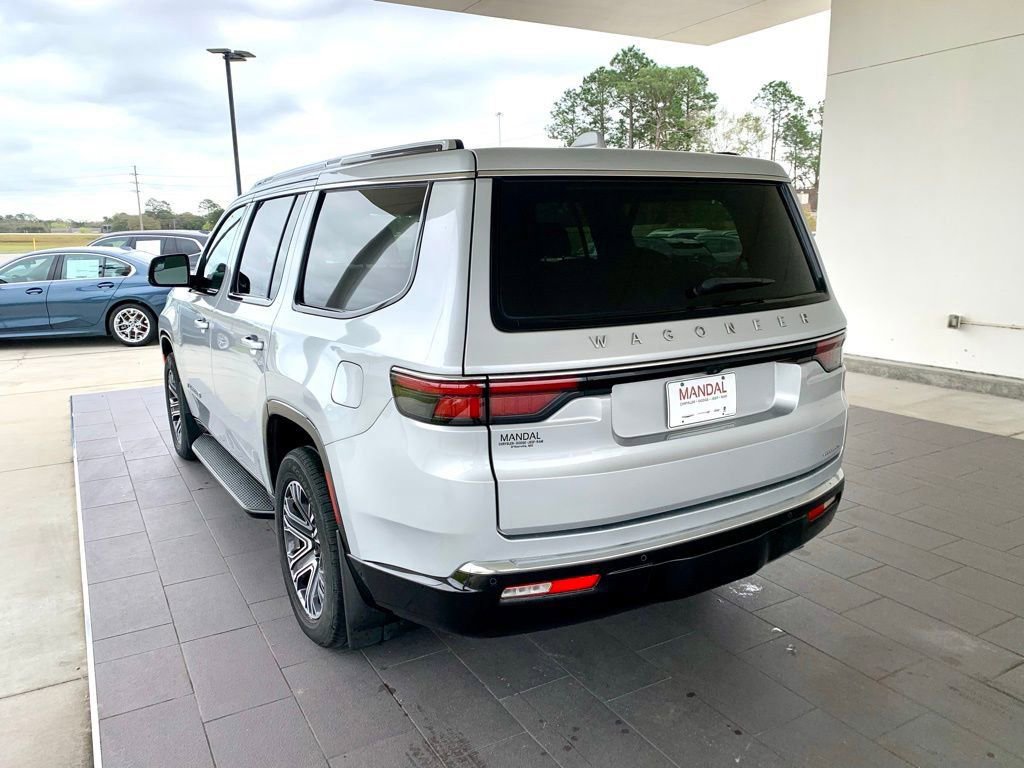 Used 2022 Jeep Wagoneer Series III w/ Convenience Group I RWD image 7