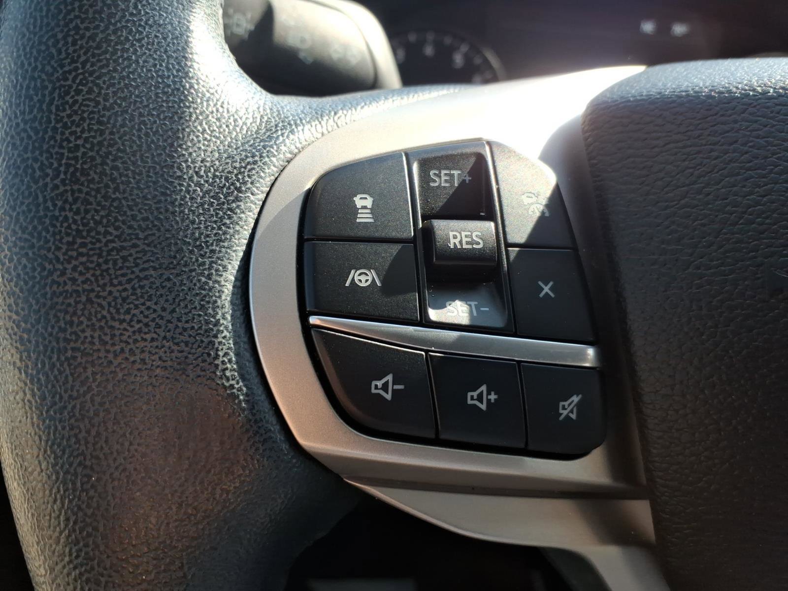 Used 2022 Ford Explorer Limited w/ Equipment Group 301A image 19