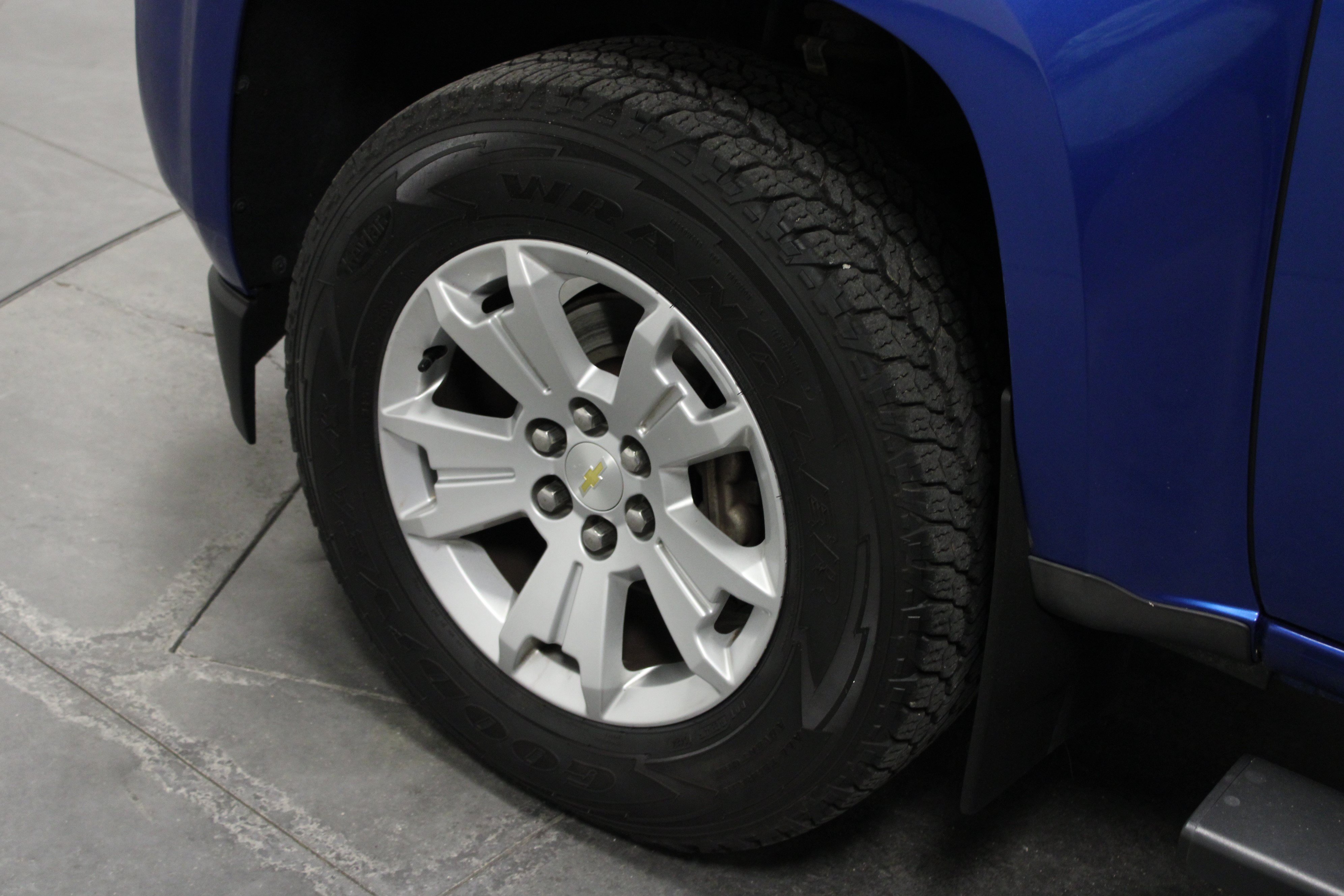 Used 2018 Chevrolet Colorado LT w/ LT Convenience Package AWD/4WD image 10