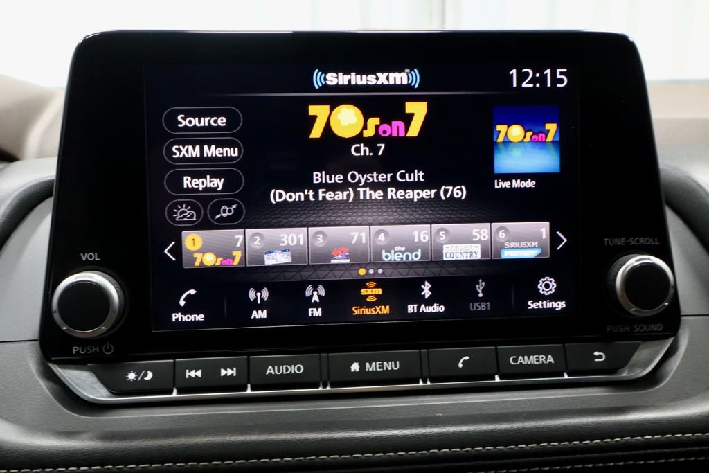 Used 2022 Nissan Rogue SL AWD/4WD image 3