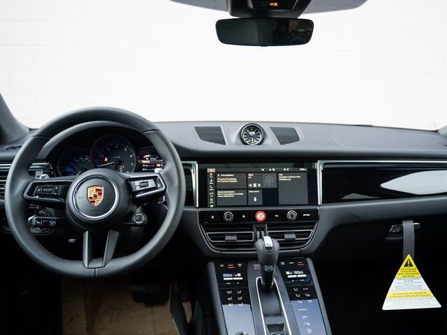 New 2026 Porsche Macan image 21