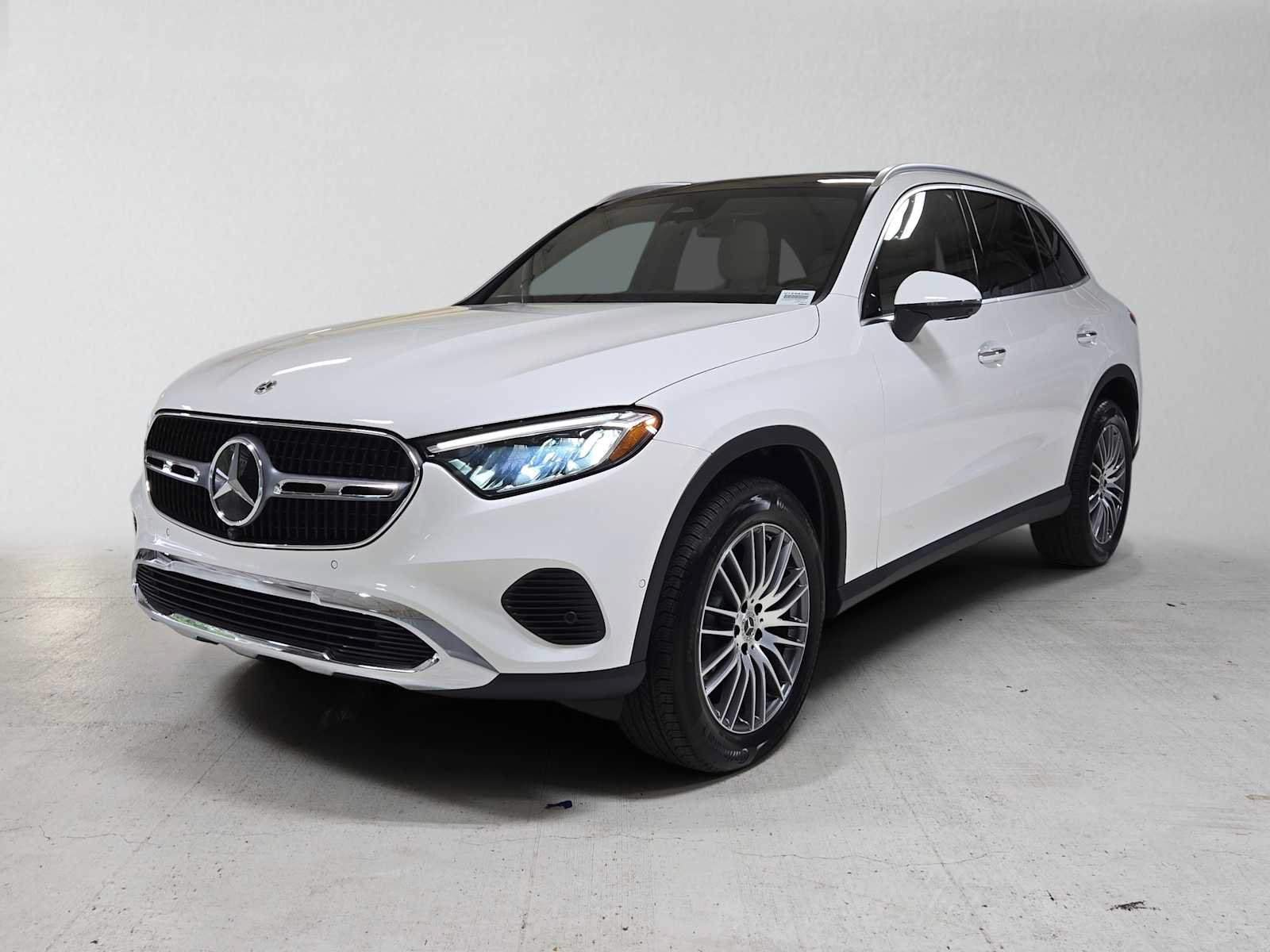 Certified 2026 Mercedes-Benz GLC 300 4MATIC image 7