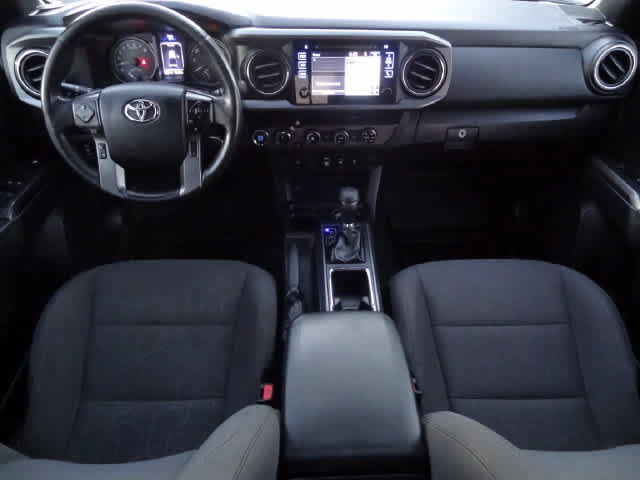 Used 2018 Toyota Tacoma TRD Sport AWD/4WD image 13