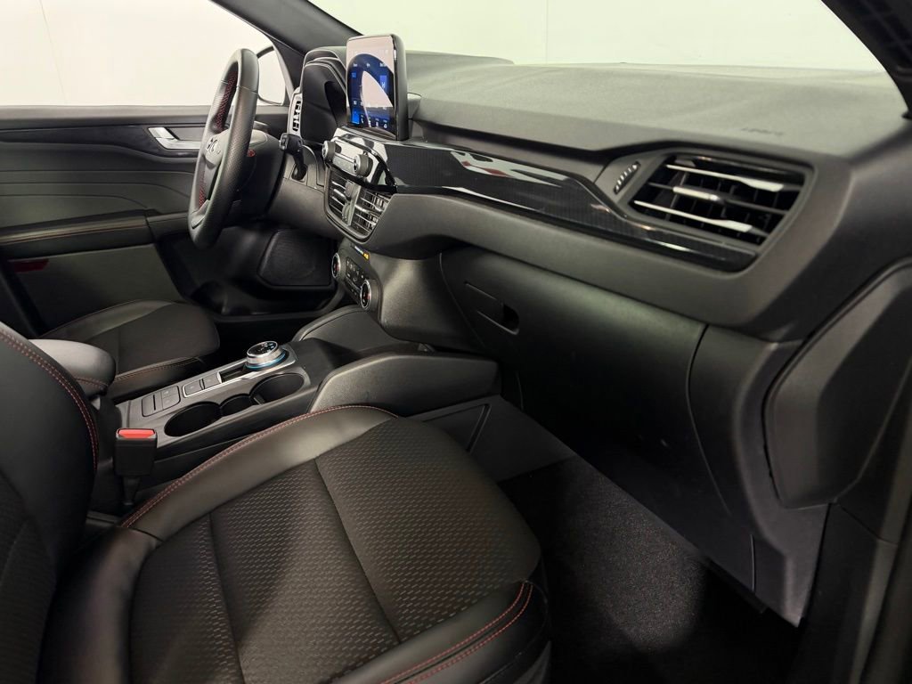 Used 2025 Ford Escape ST-Line image 29