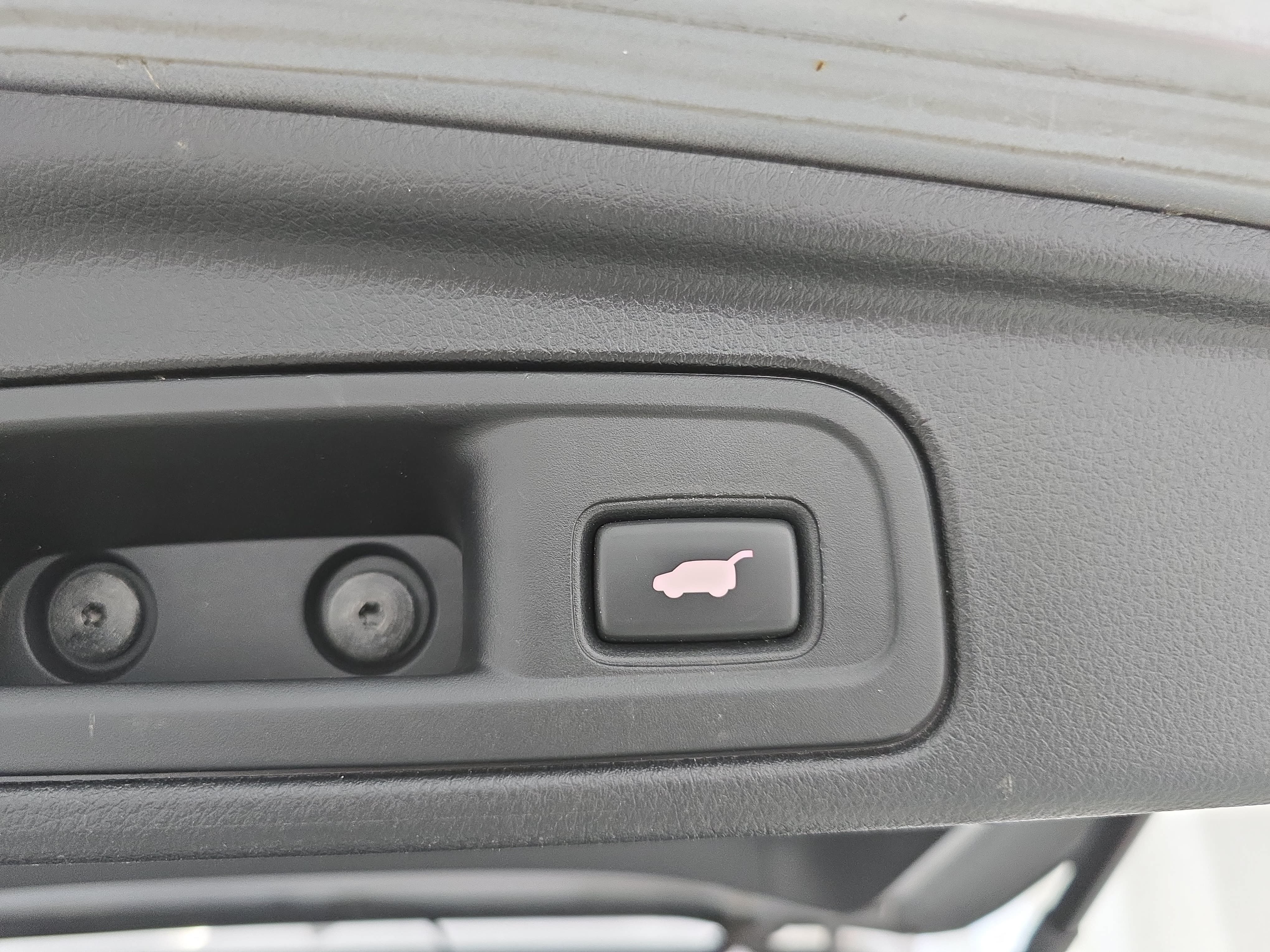 Used 2018 Honda Pilot Touring image 14