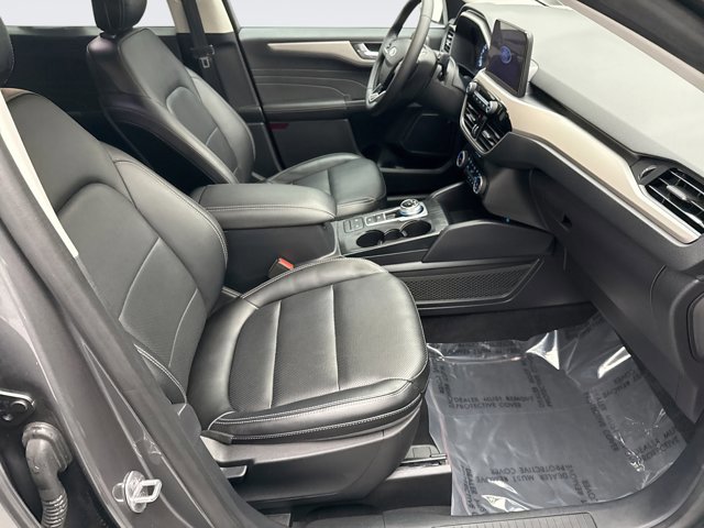 Used 2022 Ford Escape SEL image 16
