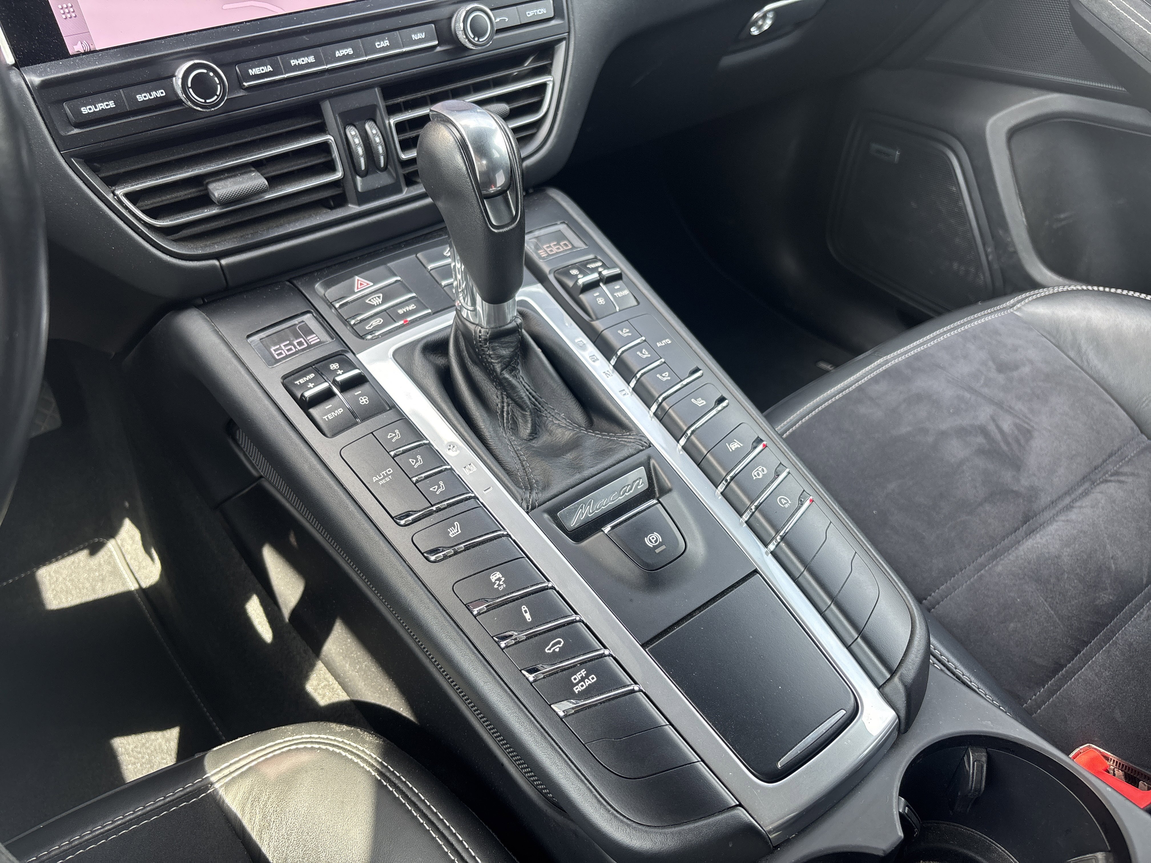 Certified 2021 Porsche Macan GTS image 20