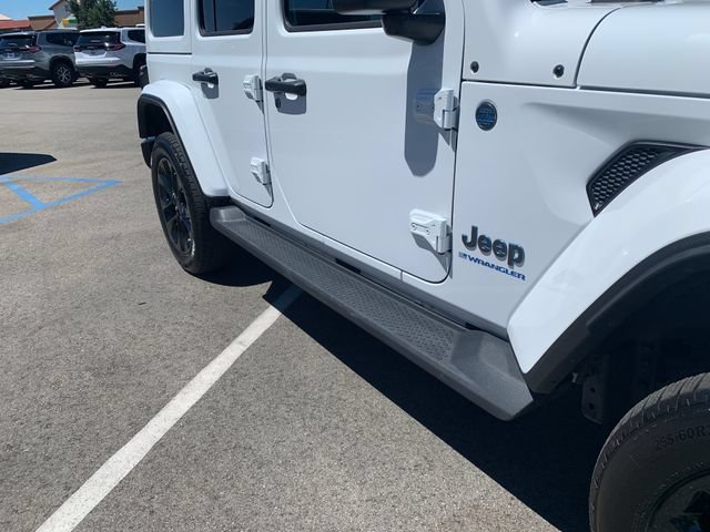 Used 2025 Jeep Wrangler Unlimited Sahara AWD/4WD image 6