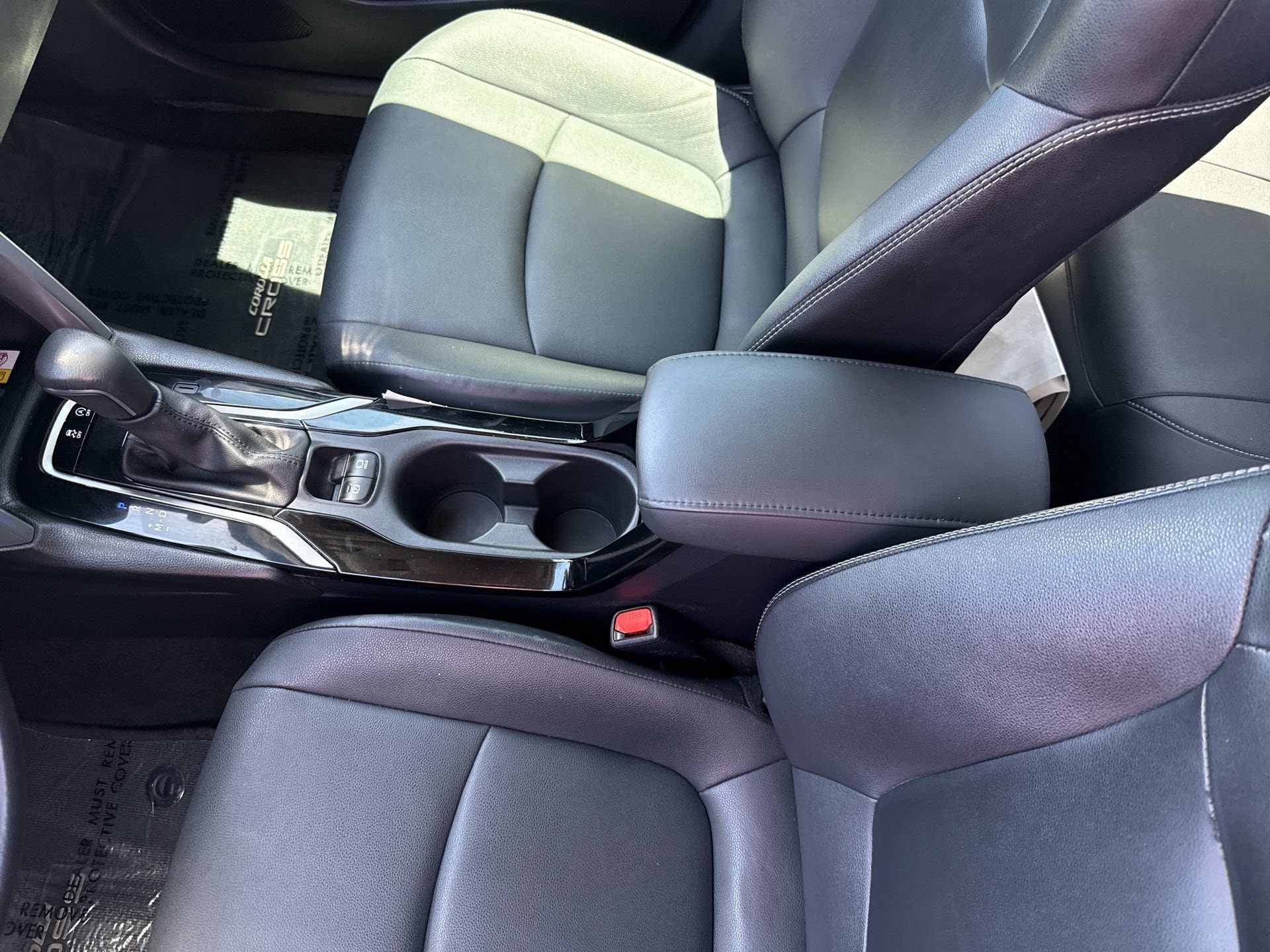 Certified 2022 Toyota Corolla Cross XLE w/ Convenience Package FWD image 23