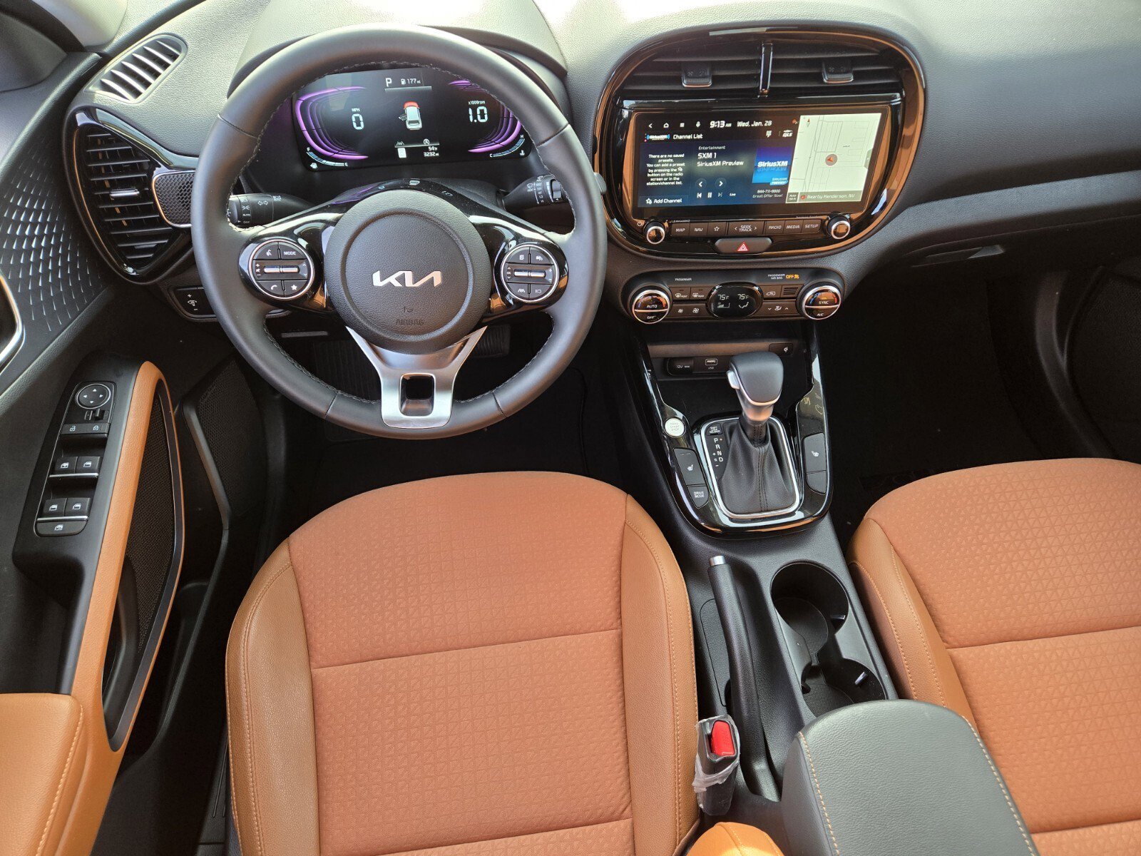 Certified 2025 Kia Soul EX image 13