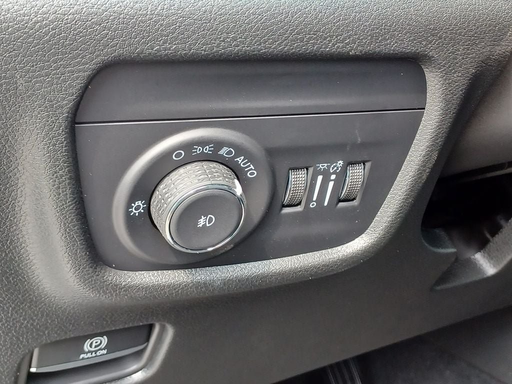 New 2026 Jeep Grand Cherokee L Limited AWD/4WD image 10