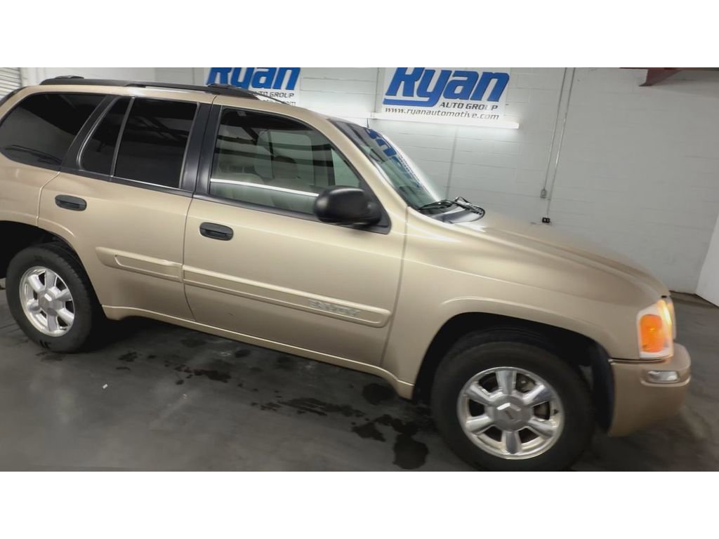 Used 2005 GMC Envoy SLE w/ Sle Preferred Equipment Group image 2