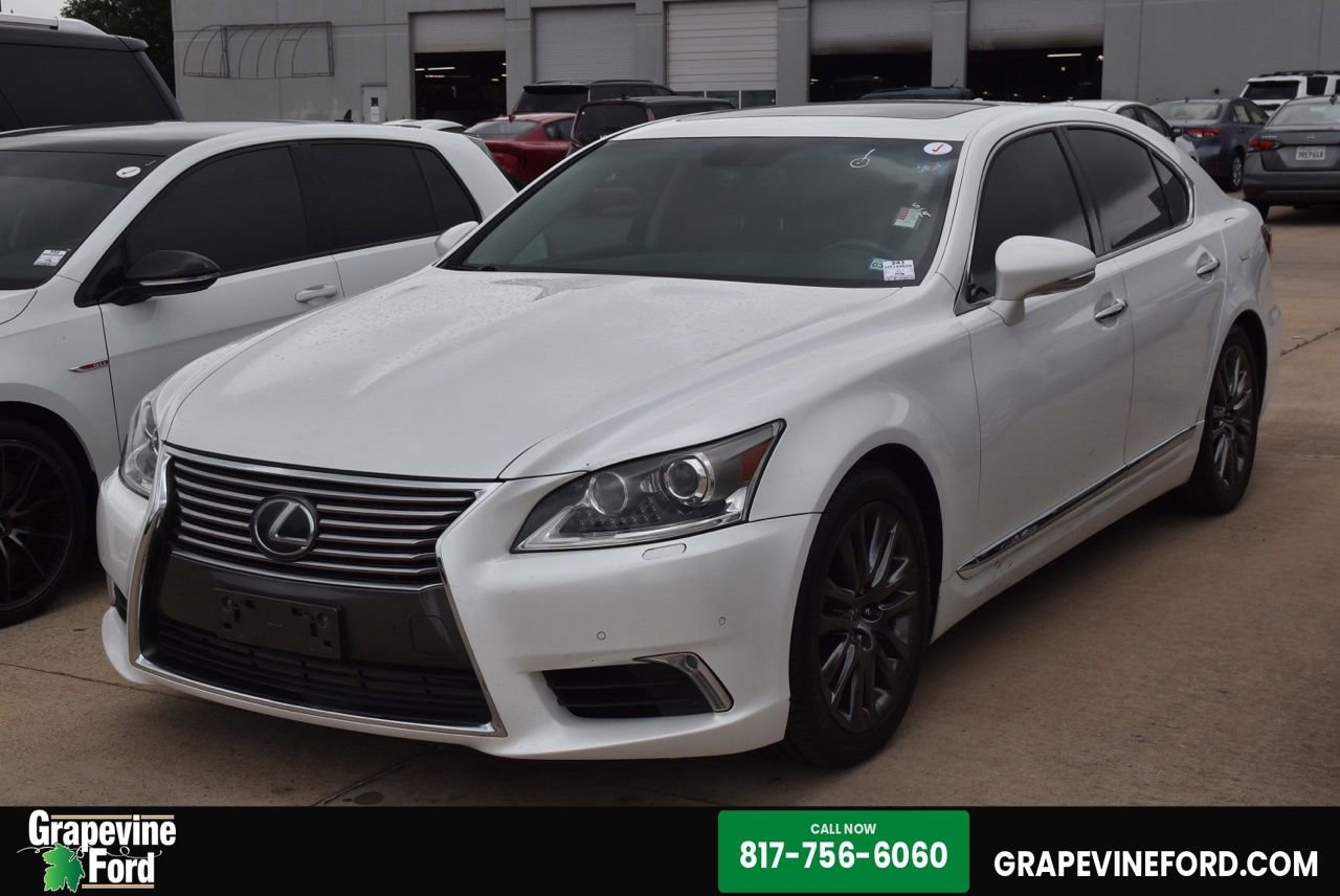 Used 2017 Lexus LS 460 w/ Comfort Package RWD image 1
