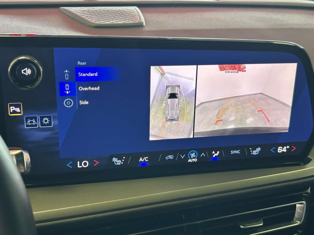 Used 2024 Chevrolet Traverse LT w/ Enhanced Driving Package FWD image 25