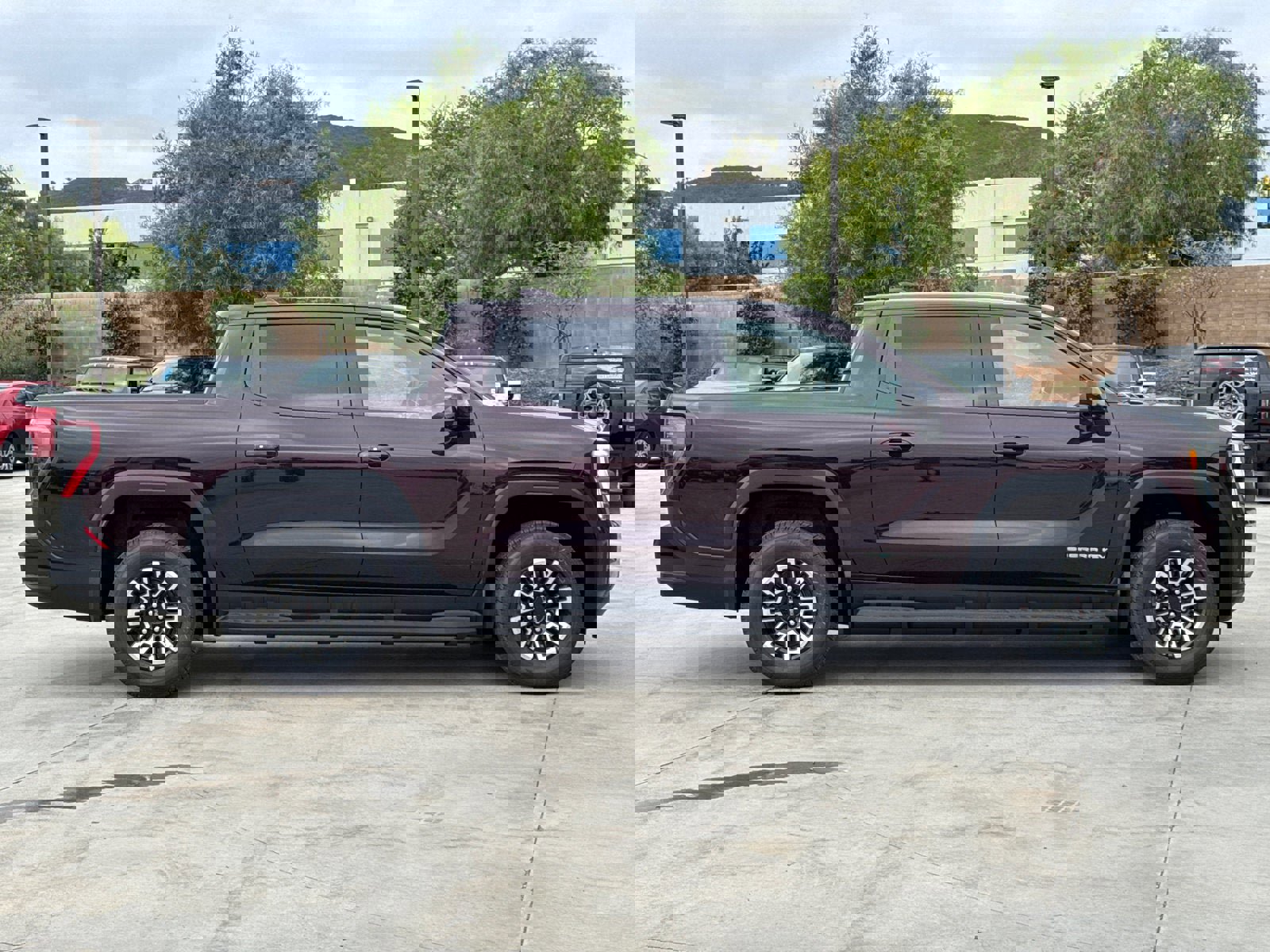 New 2026 GMC Sierra EV Elevation image 7