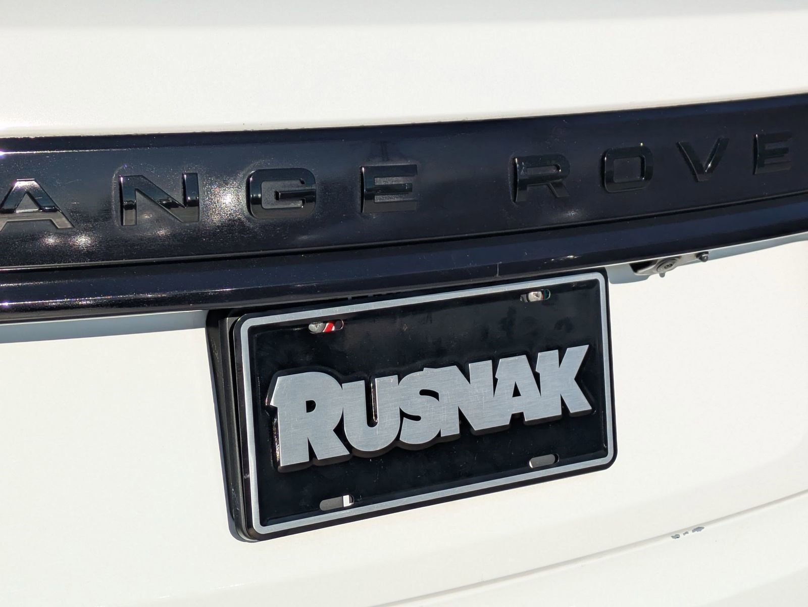 Used 2020 Land Rover Range Rover Velar R-Dynamic S image 19