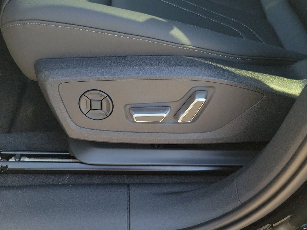 New 2026 Audi Q3 quattro 2.0T AWD/4WD image 17