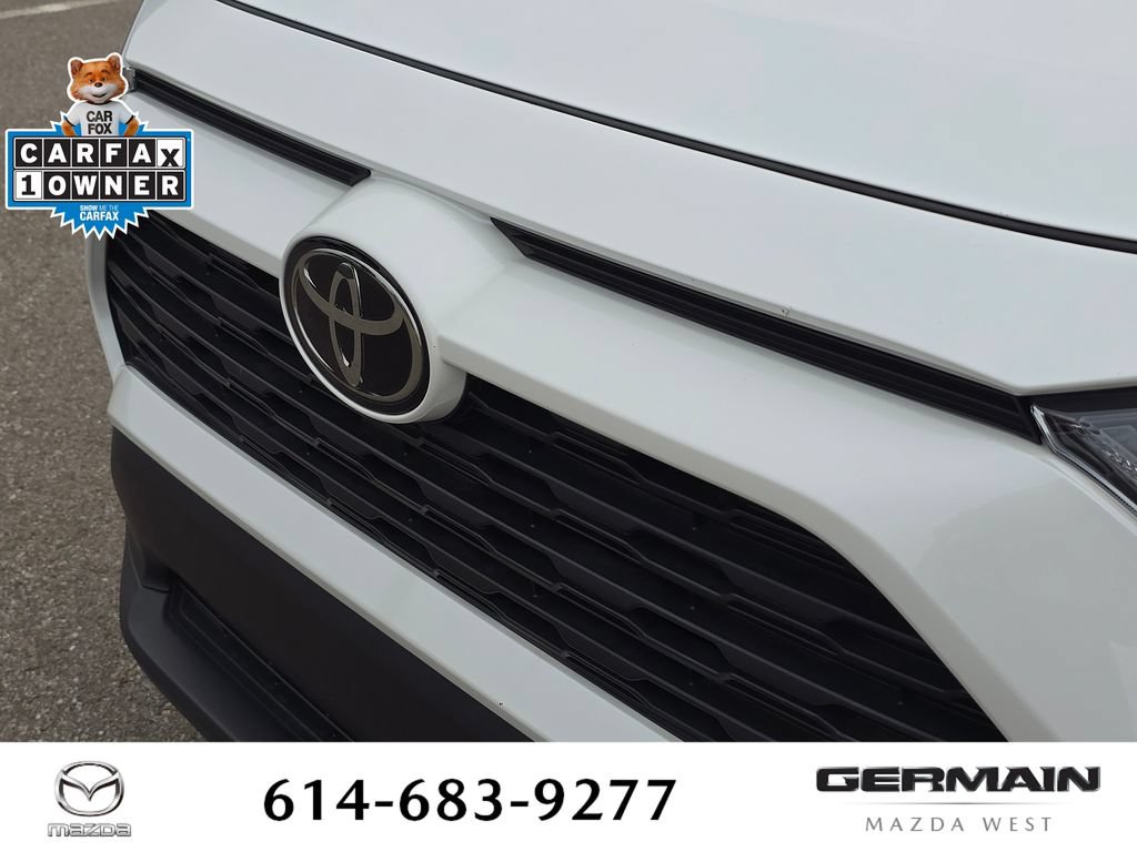 Used 2025 Toyota RAV4 XLE Premium w/ Weather Package AWD/4WD image 15