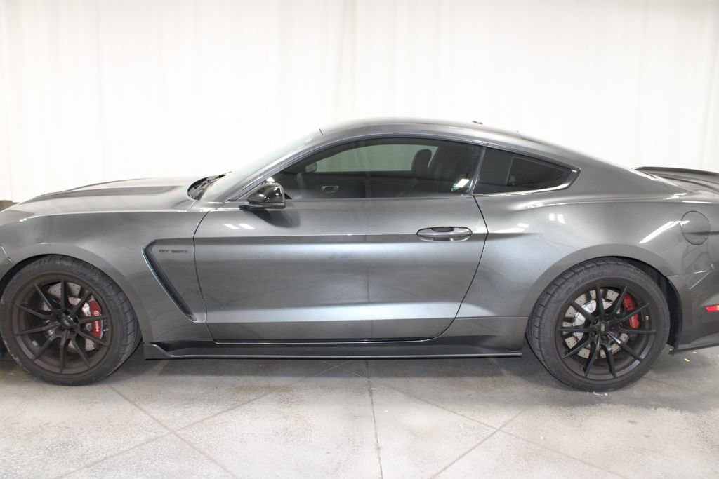 Used 2016 Ford Mustang Shelby GT350 w/ Technology Package RWD image 6