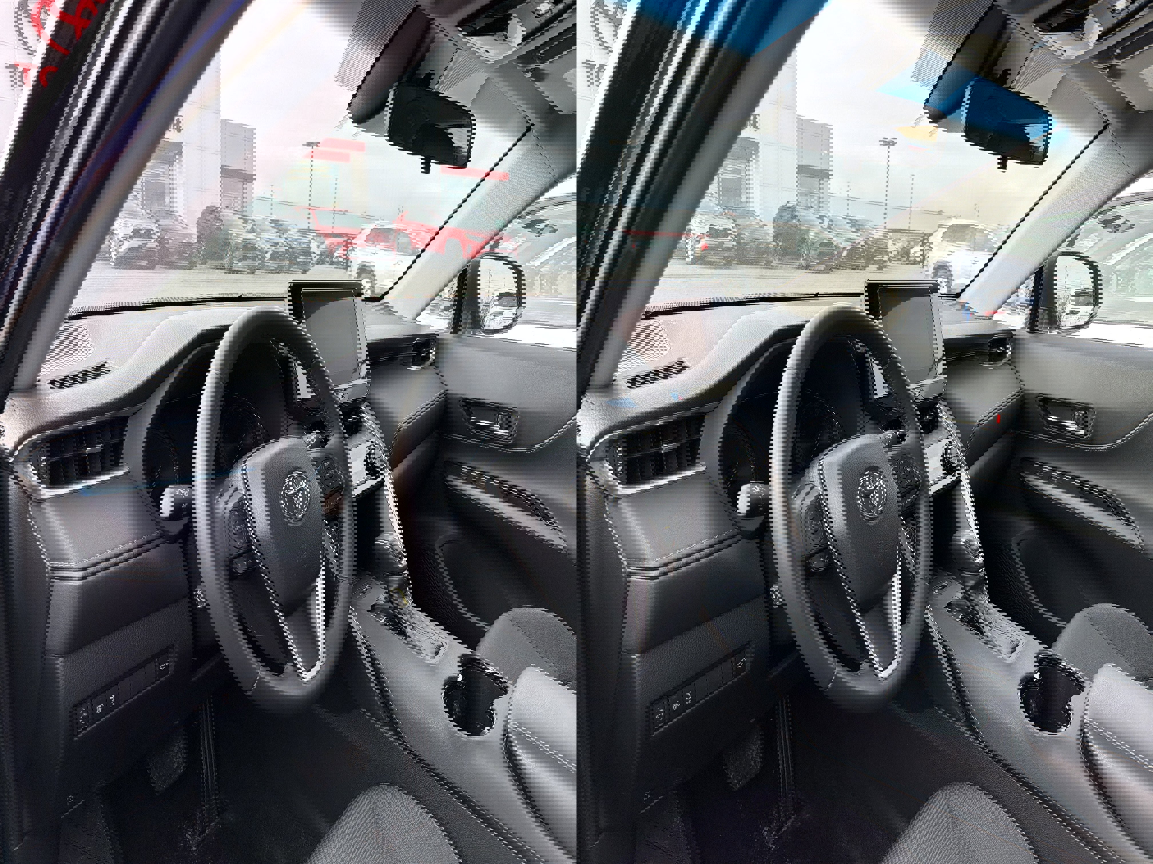 Used 2023 Toyota Venza LE image 7