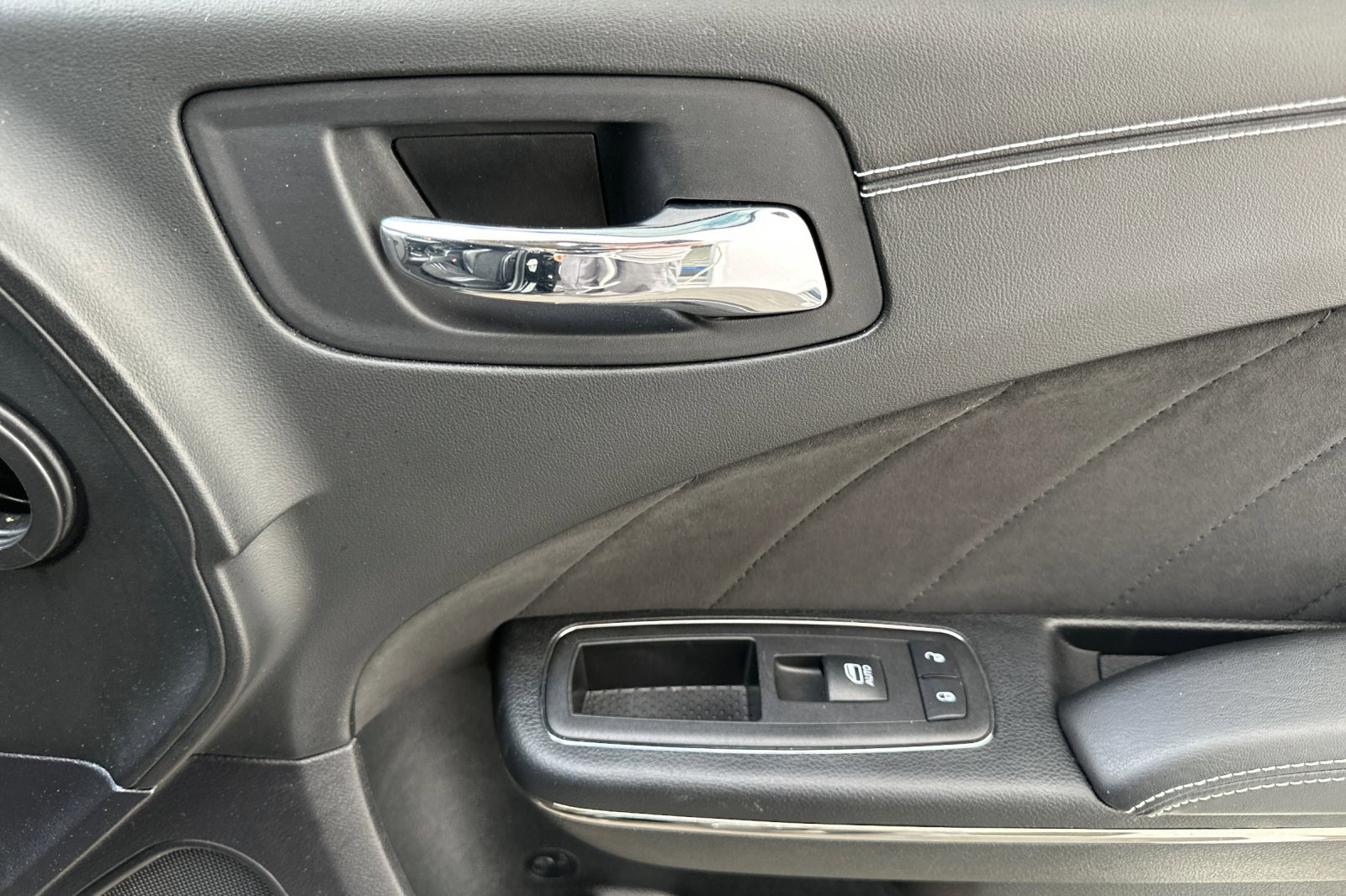 Used 2023 Dodge Charger SRT Hellcat w/ Harman/Kardon Audio Group image 20