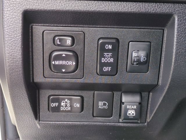 Used 2021 Toyota Tundra SR5 w/ SR5 Upgrade Package AWD/4WD image 23