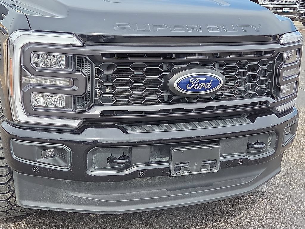 Used 2024 Ford F350 Lariat w/ Lariat Ultimate Package AWD/4WD image 9