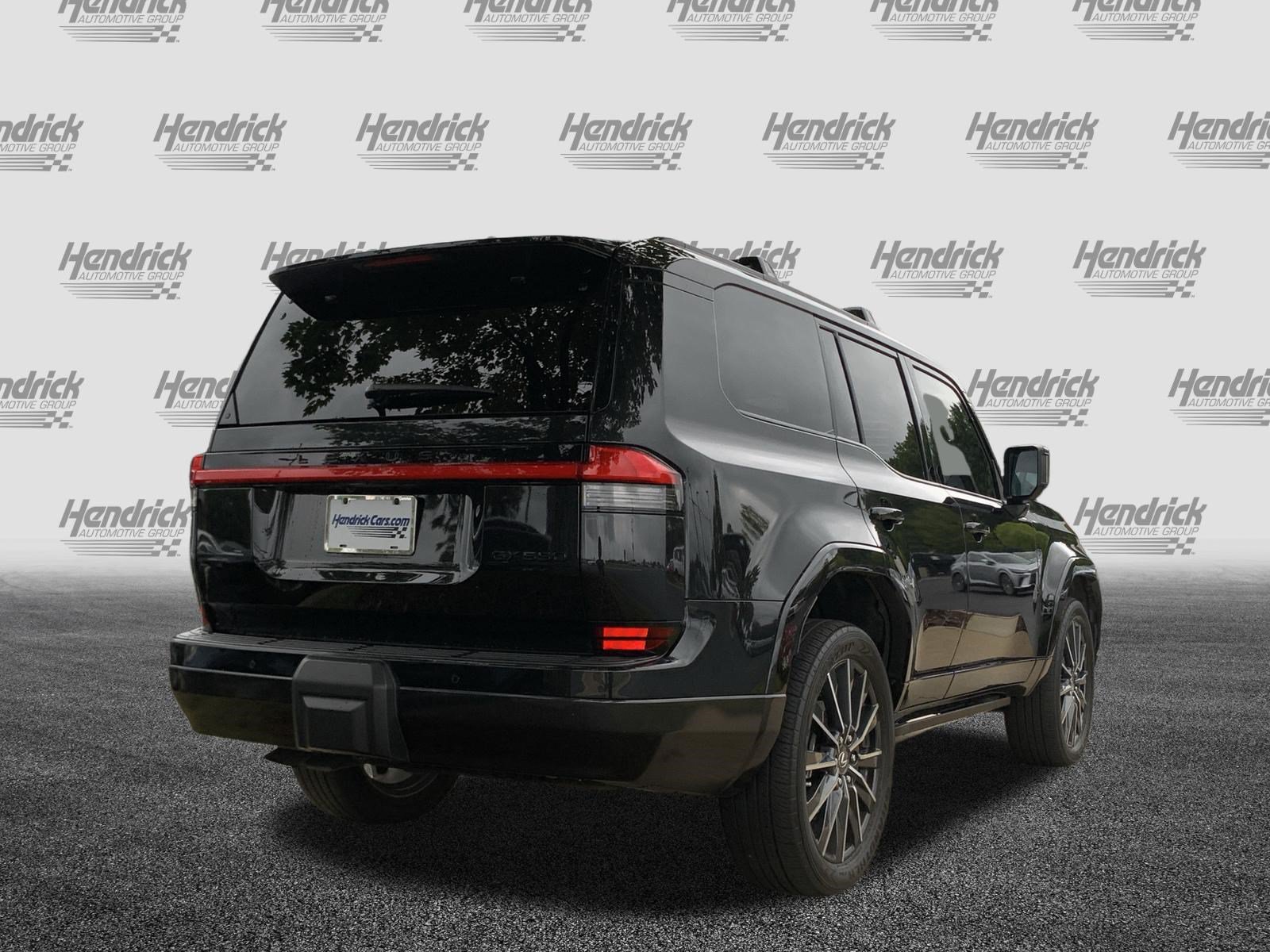 Used 2024 Lexus GX 550 w/ Accessory Package (2T) AWD/4WD image 10