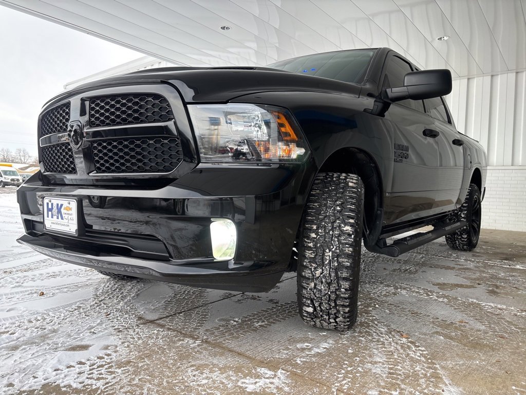 Used 2023 RAM 1500 Express w/ Wheel & Sound Group image 34