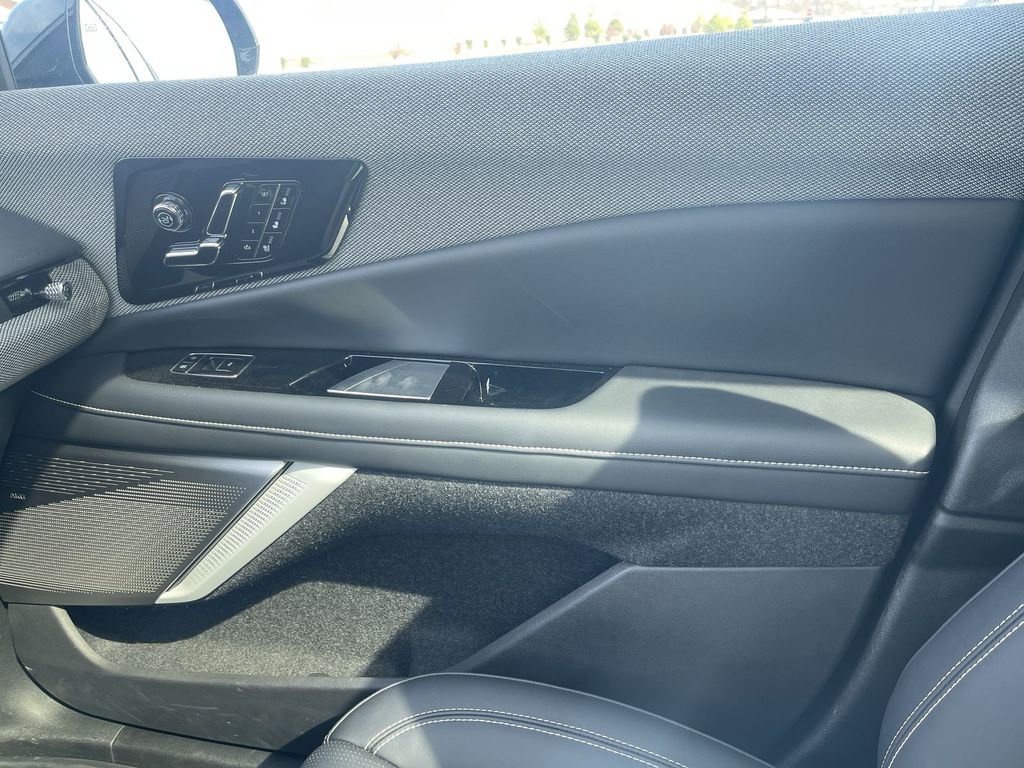 Certified 2025 Cadillac Optiq Luxury 2 w/ LPO, Floor Liner Package image 30