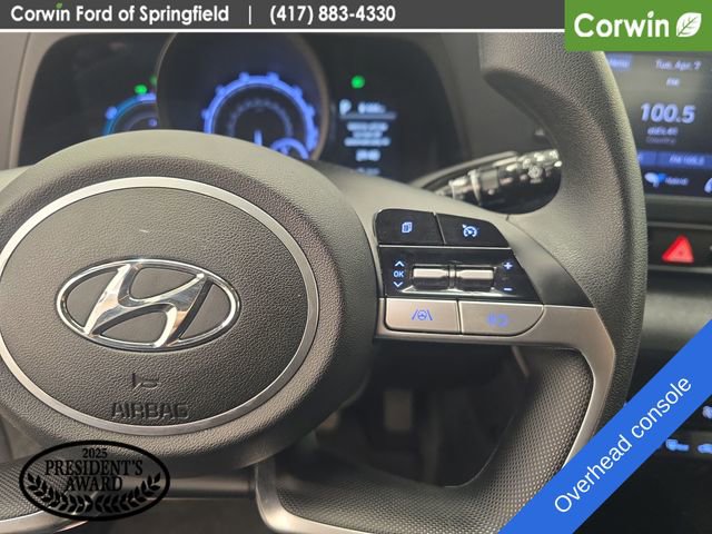 Used 2021 Hyundai Elantra Blue image 30