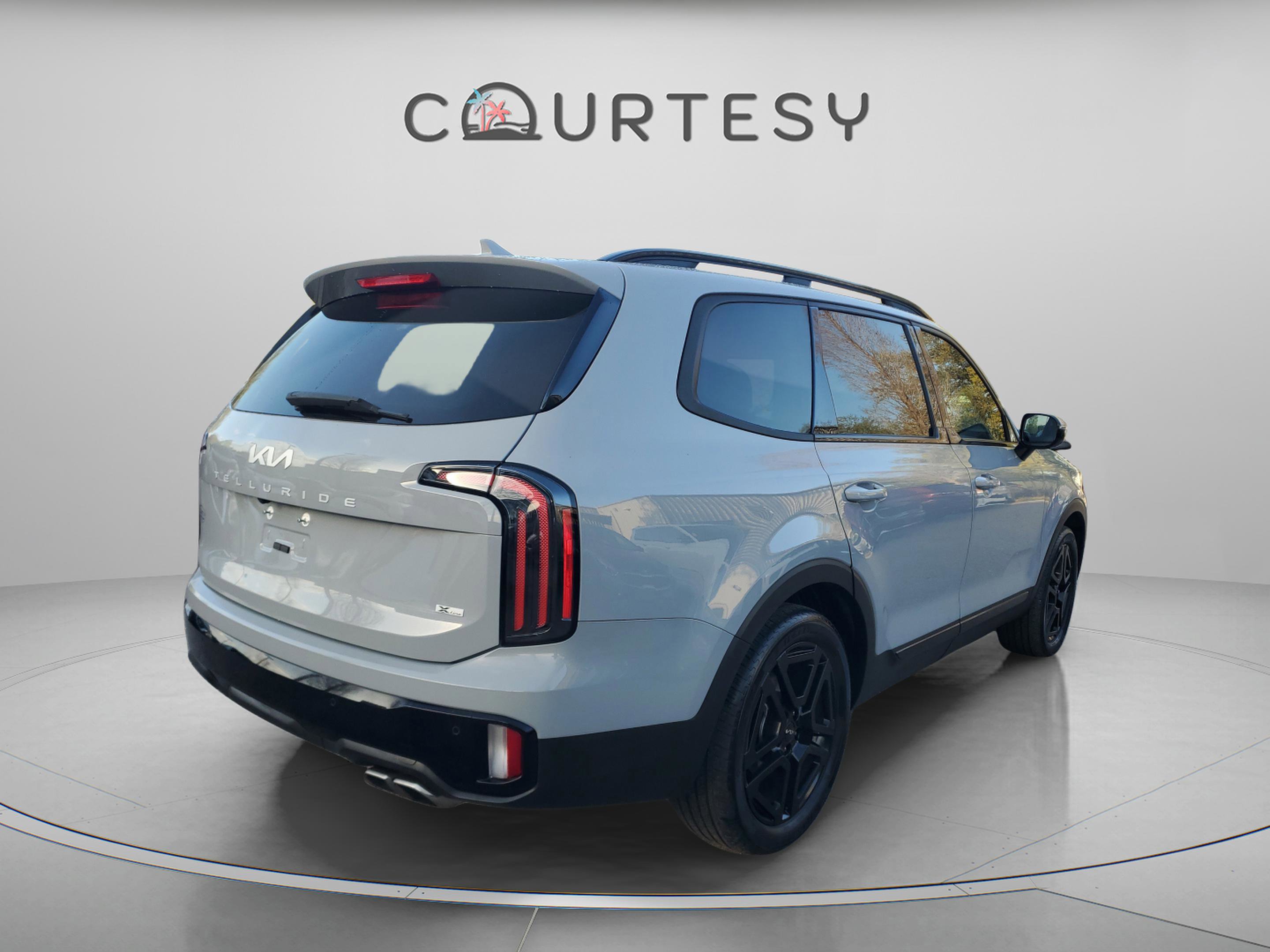 Certified 2024 Kia Telluride SX X-Line image 3